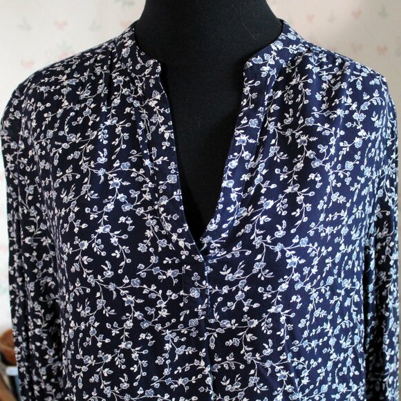 Gap Navy Blue Floral Blouse, Small - Picture 2 of 11